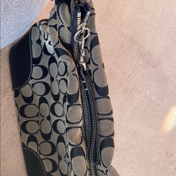 Coach Bag - Picture 3 of 7